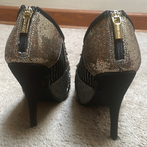 Colin Stuart embellished zip up booties - Picture 3 of 10